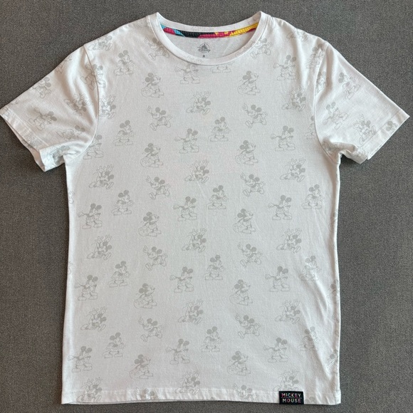 Unique Disney Parks - Mickey Mouse AOP shirt - Medium - Picture 6 of 6